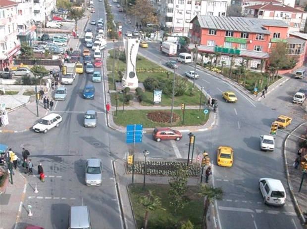 <p><strong>Bahçelievler Nüfusu: </strong>571,711<br />
<strong>En çok hangi ilden vatandaş var:</strong> Sivas</p>
<ul>
</ul>
