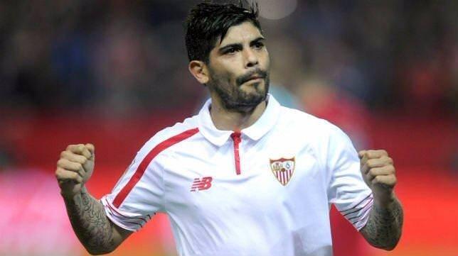 <p><strong>Ever Banega</strong><br />
Sevilla > Inter</p>
