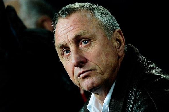 <p>"En güzel gol, boş kaleye atılan goldür." Johan Cruyff.</p>
