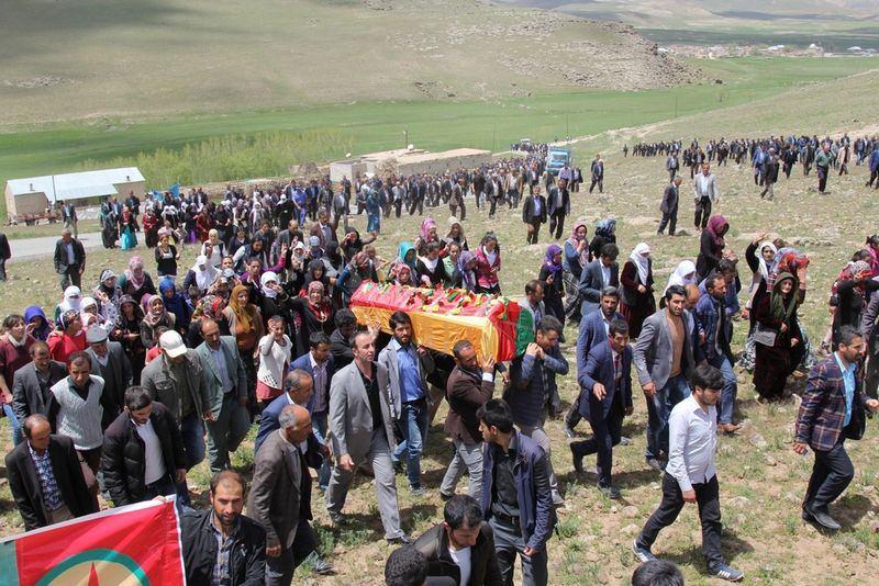<p>Kırsaldaki saldırılarını şehirlere taşıyan terör örgütü PKK'ya Doğu ve Güneydoğu Anadolu Bölgeleri'nde yerel yönetimlerde etkin konumdaki DBP'li belediyeler de destek verdi. </p>