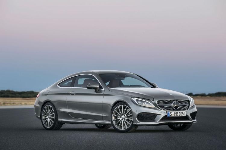 <p><strong>1.6 Benzin Otomatik Sedan AMG</strong></p>
<p>ESKİ FİYAT: 175.600<br />
YENİ FİYAT: 193.766</p>