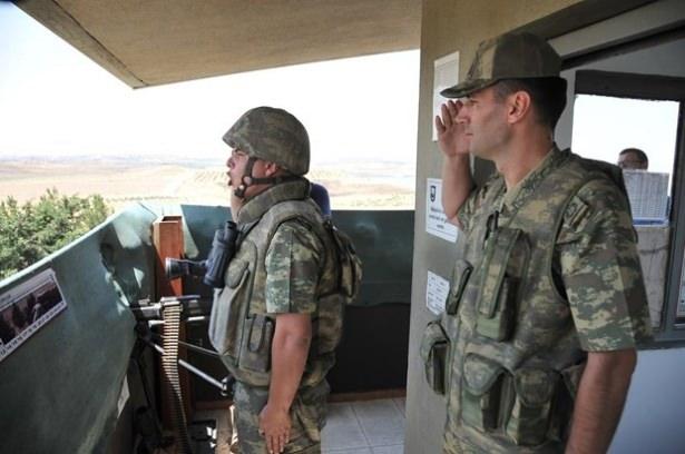 <p>Er Kistik de ailesini gördüğü için çok mutlu olduğunu vurgulayarak, "Anne ve babamı çok özlemiştim. Bu sürprizi yapan komutanlarımdan Allah razı olsun" dedi.</p>

<p> </p>
