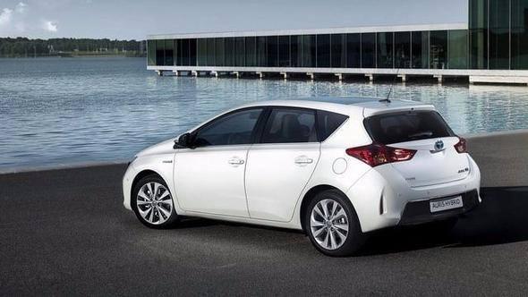 <div>Auris 1.4 D-4D Active 76 bin 600 TL.</div>

<div> </div>
