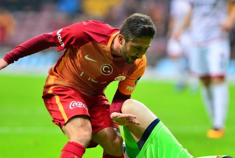 <p>Lukas Podolski, Sabri Sarıoğlu, Bruma, Aurelien Chedjou ve Josue ile yollarını ayıran Galatasaray’da değişim bu isimlerle sınırlı kalmayacak. </p>
