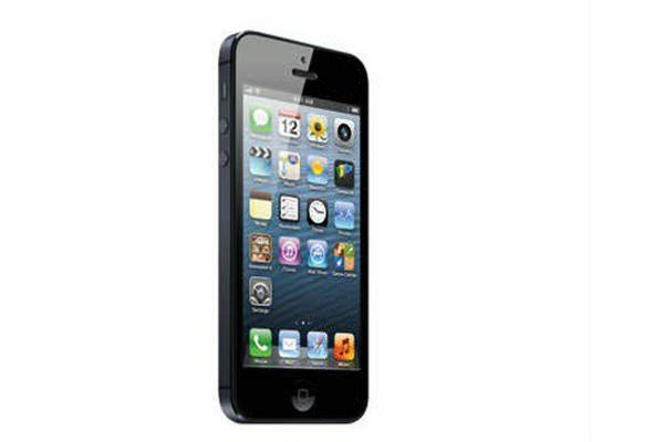 <p>Yetkililer, iPhone 5S’in harika bir telefon olduğunu, yeni modellerden tek eksiğinin ekranının yeni modellere göre küçük kaldığını söylüyor.Apple keyfini daha büyük ekranda yaşamak isteyenlerin yeni modele geçmesini tavsiye ediyor.</p>

<p> </p>
