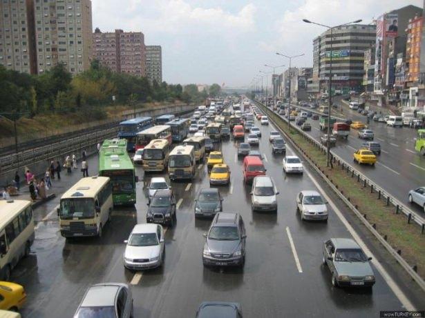 <p>Sigorta şirketi hasarlı aracın onarımında eşdeğer yedek parça kullanabilecek.</p>
<p> </p>
