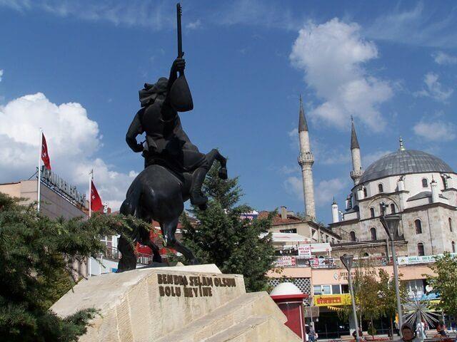 <p>Bolu</p>

<p>127 Öğretmen</p>

<p><a href="http://www.haber7.com/foto-galeri/40159-iste-kamuda-ihrac-edilenlerin-tam-listesi/p1" target="_blank"><strong><span style="color:rgb(255, 215, 0)">İŞTE İHRAÇ EDİLENLERİN TAM LİSTESİ</span></strong></a></p>
