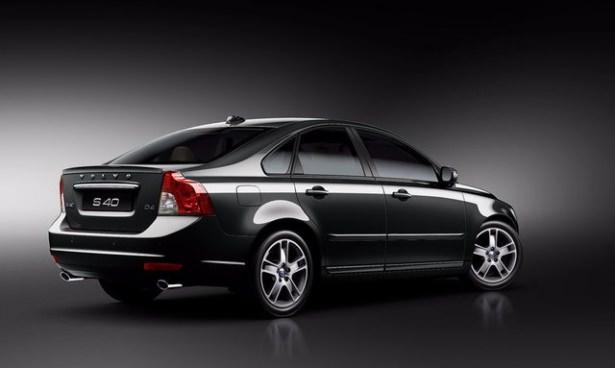 <p>Volvo S40</p>

<p> </p>
