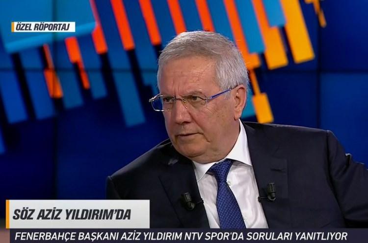 <p>BORCUMUZUN TEK SEBEBİ 3 TEMMUZ KUMPASI<br />
<br />
Bugün Fenerbahçe’nin 200 küsur milyon dolar borcumuz var. Bunun tamamını biz bize yapılan kumpaslardan dolayı alacağız ve kulübün bütçeleri artıya girecek. Kesin alacağız. Toplam borcumuz 227 milyon dolar. 2011 Mayıs ayında bizim değerimiz 1 milyar 739 milyon dolardı. O zaman borcumuz da 140 milyon dolardı. Biz yüzde 10 halka arz yapacaktık Mayıs’ta ve oradan 170 milyon dolar alarak Fenerbahçe’yi borçsuz hala getirecektik. Ama o operasyonlar yüzünden yapamadık.</p>