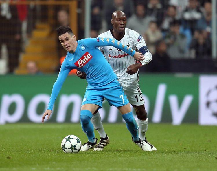 <p>Siyah-Beyazlı taraftarlar, Beşiktaş'ın dün gece Napoli'yle 1-1 berabere kaldığı maçı anlatan spikere sosyal medya üzerinden büyük tepki gösterdi.</p>