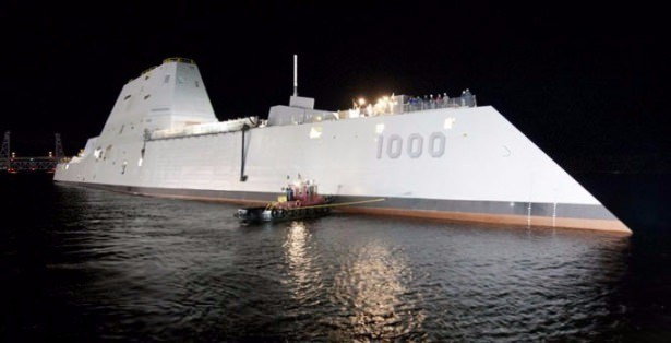 <p><strong>3. DDG 1000 Zumwalt Tipi Muhrip</strong><br />
<br />
Fiyatı: 7 milyar dolar<br />
ABD donanmasının en son teknolojisi otomasyon sistemine sahip DDG 1000 Zumwalt Tipi Muhrip elektromanyetik railgun silahı ile gözdağı veriyor. </p>