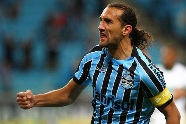 <p>Hernan Barcos, TJ Teda'dan Sporting'e gitti.</p>
