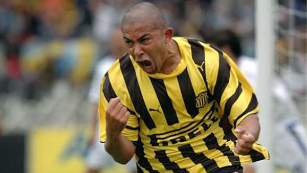 <p>Arevalo Rios</p>

<p> </p>

<p>Pacman</p>
