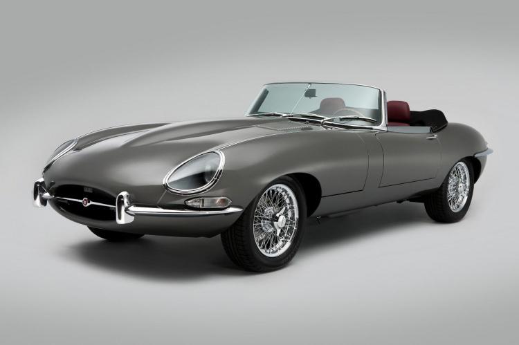 <p>Jaguar E Type</p>

