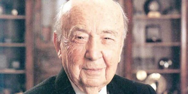<p>Vehbi Koç 1986 yılında emekli olmuş ve Koç Topluluğu şirketlerinin liderliğini oğlu Rahmi Koç'a devretti. Vehbi Koç, 1996 yılında vefat etti.</p>
<p> </p>