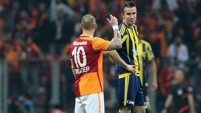 <p>Geçtiğimiz sezon kombine satışında rekor kırıldı ancak bu sene her şey bir anda tersine döndü. Taraftarlar takımı yalnız bıraktı, Ülker Stadı tribünleri çoğu maçta yarı yarıya bile dolmadı.</p>
