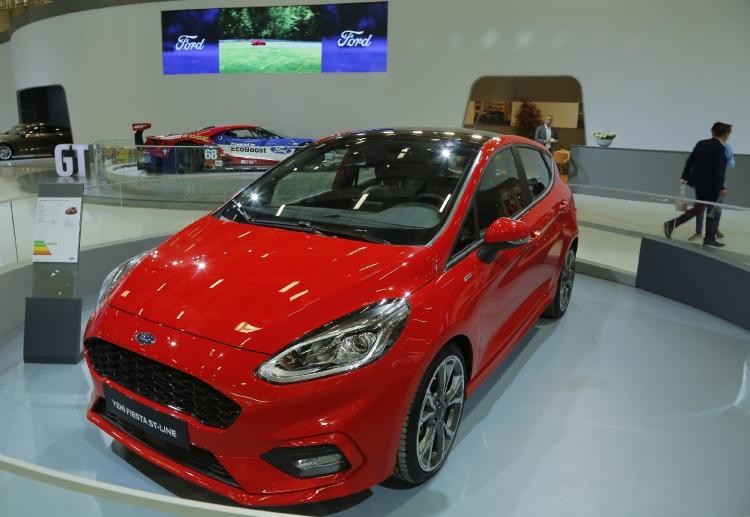 <p> <span style="color:#FFA07A"><strong>Fiesta ST-Line</strong></span></p>

