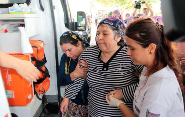 <p><strong>VAHDET BICER - MANİSA</strong><br />
Akhisar Kaymakamı Kaan Peker, AK Parti Manisa Milletvekili Uğur Aydemir ve Belediye Başkanı Salih Hızlı, İl&ccedil;e Jandarma Komutanı Mete Demir&rsquo;in de katıldığı cenaze t&ouml;reni &ouml;ncesi Vahdetin Bi&ccedil;er i&ccedil;in evinin &ouml;n&uuml;nde dua edildi.</p>
