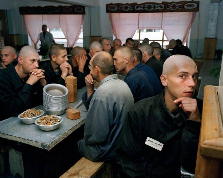 <p>Kimsenin giremediği Sibirya'da bulunan bu cezaevine Belçikalı Magnum fotoğrafçısı Carl de Keyzer girdi.</p>

<ul>
</ul>
