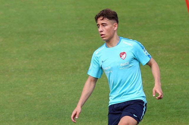 <p>Son haftalarda adı birçok Avrupa ekibiyle anılan Emre Mor’la en ciddi şekilde ilgilenen kulübün ise Borussia Dortmund olduğu kaydedildi.</p>
<p> </p>