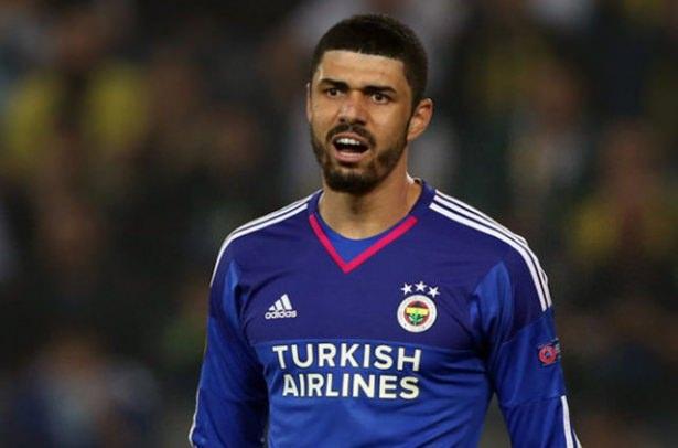<p><span style="color:#D3D3D3"><strong>Fabiano - Bonservisi alınmayacak.</strong></span></p>