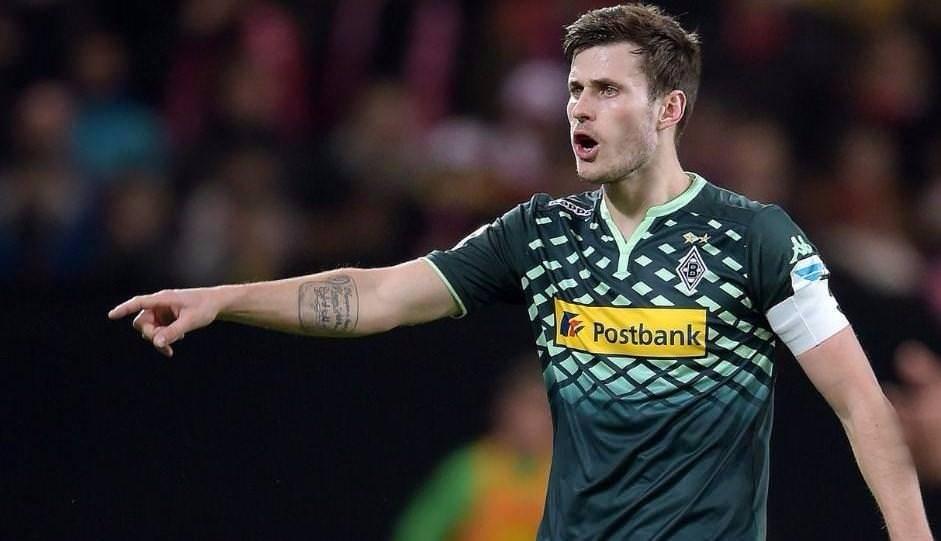 <p><strong>Havard Nordtveit</strong><br />
Mönchengladbach> West Ham</p>

