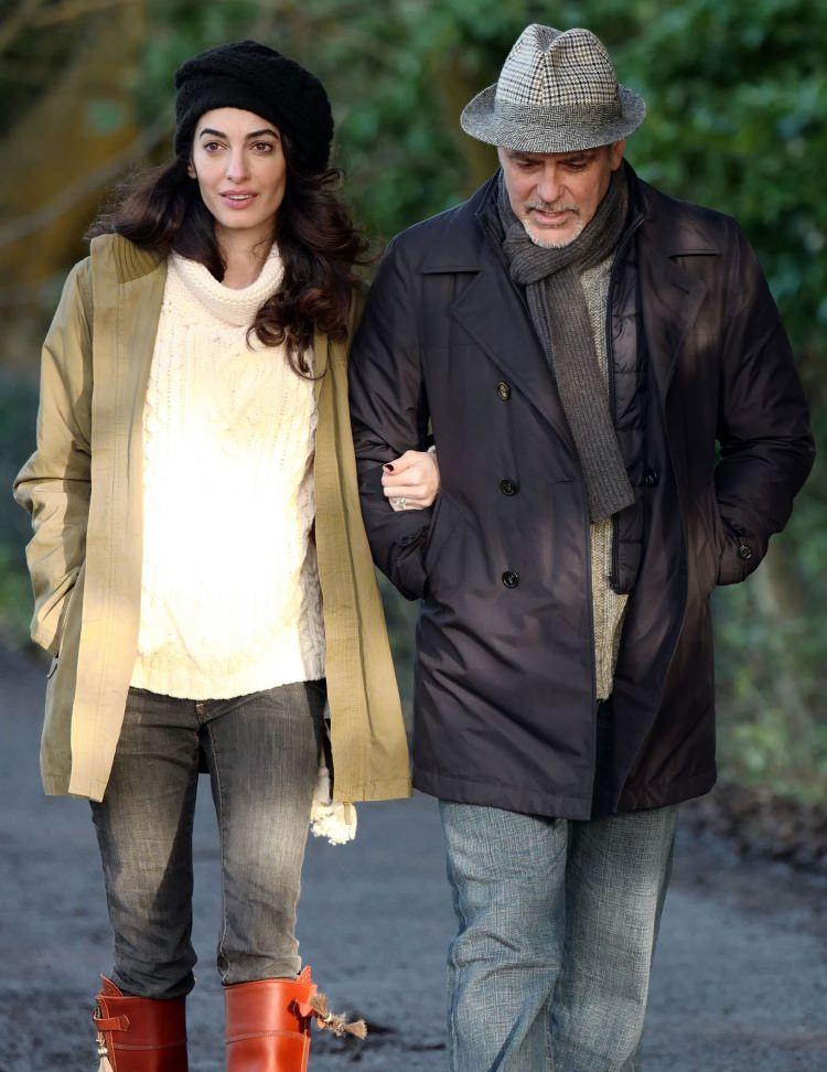 <p>Geçtiğimiz ay ikiz bebekleri dünyaya gelen Amal George Clooney, İngiltere'den taşınma kararı aldı. </p>
