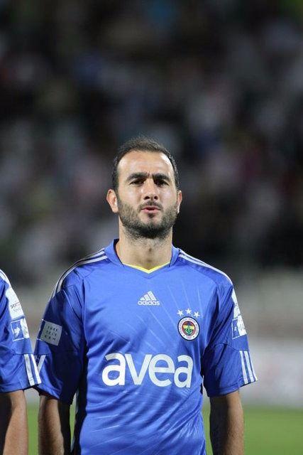 <p>Gökhan Ünal - Yaşı: 34 - Takımı: Menemen Belediyespor</p>

<p> </p>
