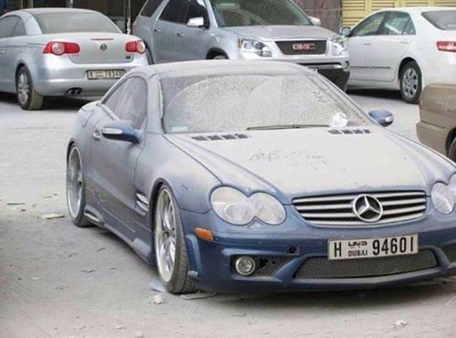 <p>Dubai yasaları kentte çalışıp veya işyeri açıp sonrasında ayrılmak isteyenlerin “sıfır borçla” ayrılmasını gerektiriyor.</p>
<p> </p>