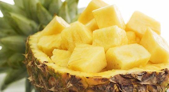 <p><strong>ANANAS</strong></p>
<p>Ananas kilo vermek için hem lezzetli hem de sağlıklı bir meyvedir. </p>