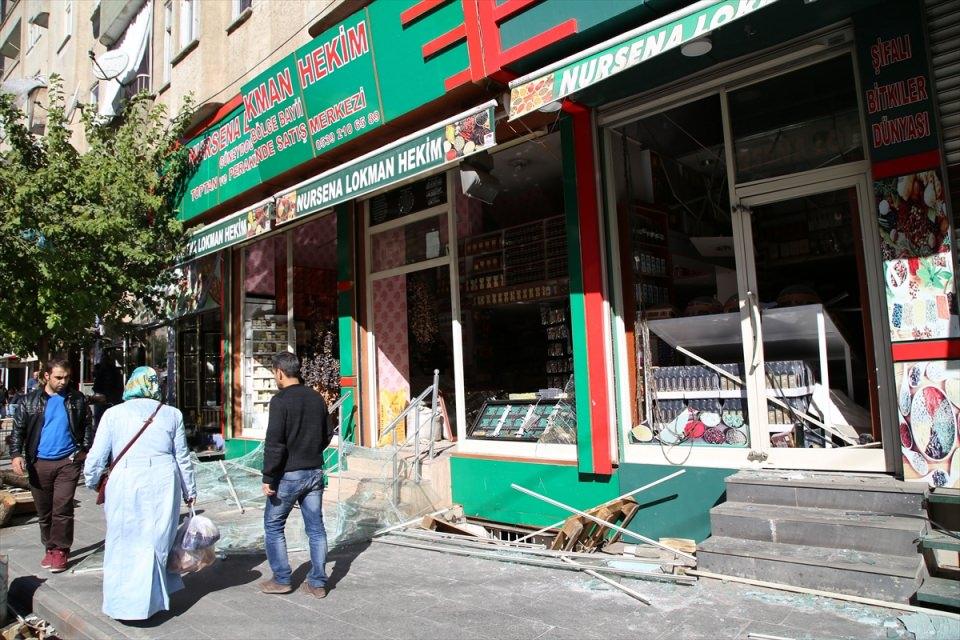 <p><strong>Yeter artık, milletin canına yetti"</strong></p>
<p>Şeyhmus Emsen ise sabah saatlerinde kardeşlerini okula bıraktıktan sonra iş yerine geldiğini ifade etti.</p>