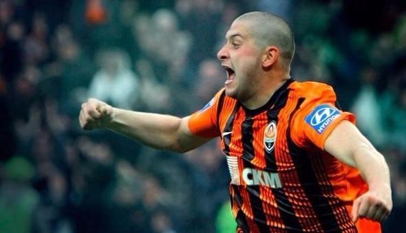 <p><strong>AROSLAV RAKITSKY - SHAKHTAR DONETSK</strong><br />
<br />
Savunmada senelerdir yaşanan sıkıntıyı çözmek isteyen yönetim, 27 yaşındaki Shakhtar Donetsk stoperini ilk sıraya koymuştu ancak şu anda Mitrovic sonrası ihtimaller azaldı. Ukrayna Milli Takımı'nda da oynayan 1.80 metre boyundaki Rakitsky, bu sezon 19 resmi maçta forma giydi, 3 asist yaptı.</p>