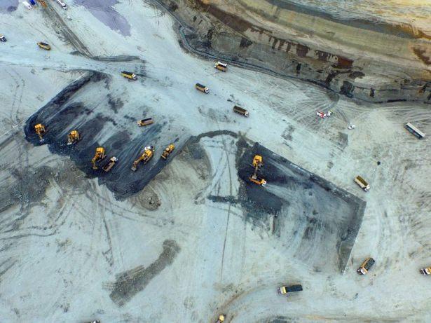 <p>Birinci etabının finansmanı için 6 bankadan 4,5 milyar avroluk kredi sağlayan işletmeci firma İGA, projeyle ilgili bilgileri www.igairport.com internet sitesinden yayınlıyor.</p>
<p> </p>