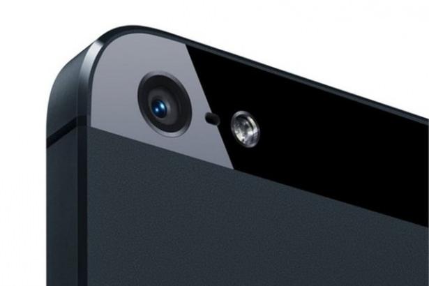 <p>Yeni iPhone'daki kameranın daha büyük çözünürlükte olması bekleniyor.</p>
<p> </p>