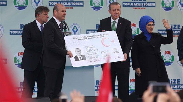 <p>Tüm girişler yapıldıktan sonra randevu ve kart teslimat girişleri yapılmış olacak. Alınan randevu saatinde ilgili nüfus müdürlüğüne gidilmesi gerekmektedir.</p>
