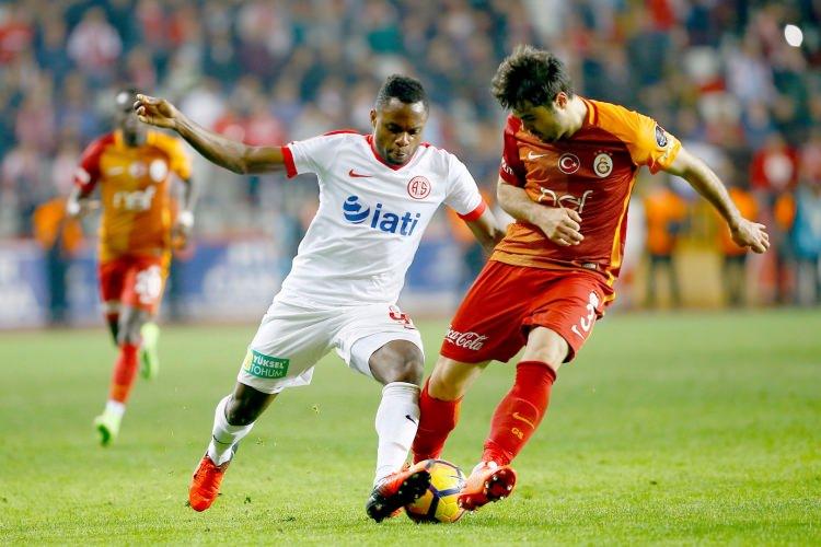 <p>Ahmet Çalık (2,50 mil. €)7 maç - 0 gol - 0 asist - 1 sarı kart - 470 dakika</p>