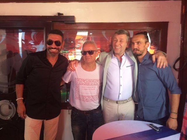 <p>Hakan Altun-Zafer Algöz-Metin Şentürk-Tuncay Şanlı</p>
<p> </p>