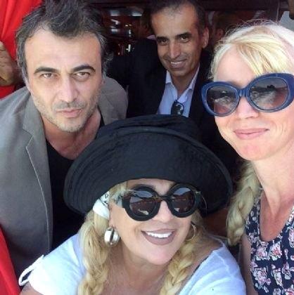 <p>Kutsi- Zerrin Özer</p>
