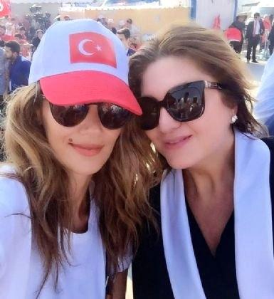 <p>Sibel Can</p>
