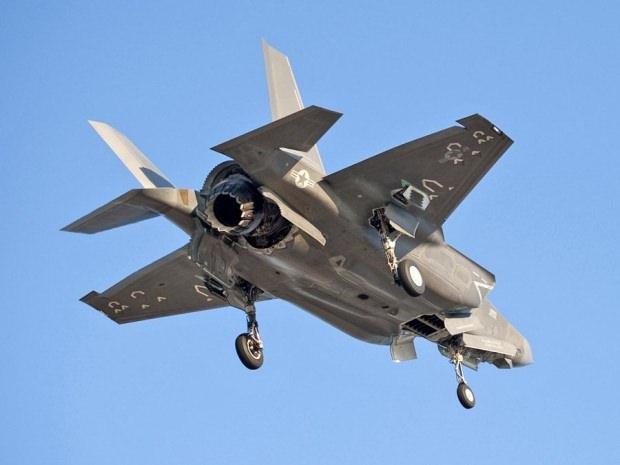<p><span style="color:#D3D3D3">Uçak F-22'de</span><span style="color:#D3D3D3"> kullanılan teknolojilerden faydalanılarak üretilmiştir. </span></p>