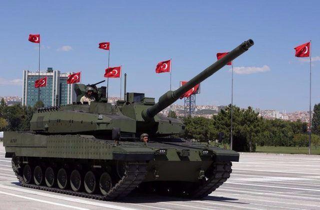 <p>Şirketin KAP'a yaptığı açıklamada 250 adet muharebe tankının seri üretimi ve üretim sonrası lojistik desteği için "en iyi ve en son teklif" dosyasının bugün SSM'ye gönderileceğini ve seri üretim kararının bu dosya üzerinden verileceğini belirtti.</p>
<p> </p>
