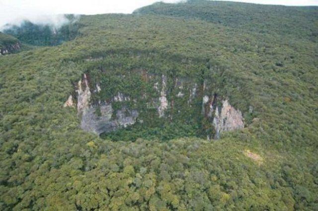 <p>4. Sarisarinama Sinkholes, Venezuela</p>

<p> </p>
