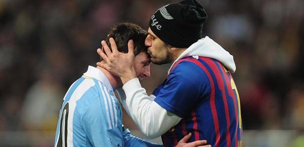 Messi'nin midesini bulandıran öpücük!