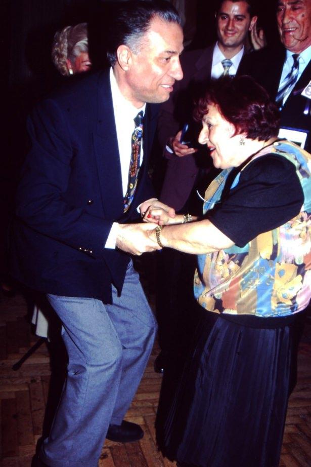 <p>Kemal Sunal - Suna Pekuysal</p>