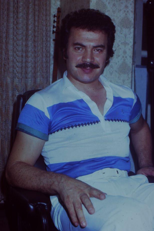 <p>Orhan Gencebay</p>
