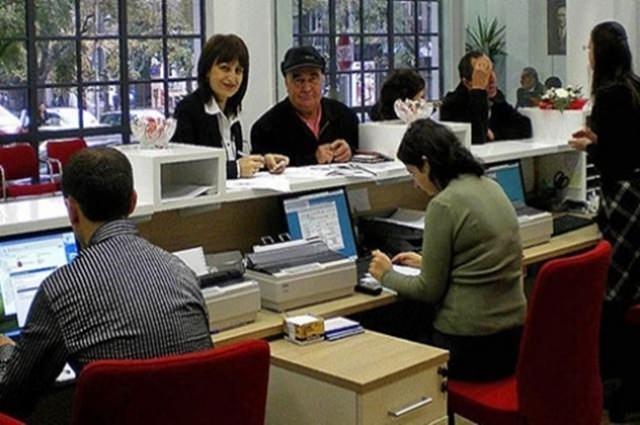 <p>Burada da KPSS'den 70 puan alma şartı getirildi. Alımlar, sosyal bilimler, hukuk ve mühendislik alanlarında ilgili bölümlerden yapılacak. Başvurular 31 Ağustos-6 Eylül tarihleri arasında kurumun internet sitesinden yapılacak.</p>