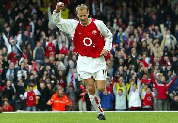 <p>Dennis Bergkamp<br />
<br />
Kendisi aynı zamanda bir makine mühendisi.</p>