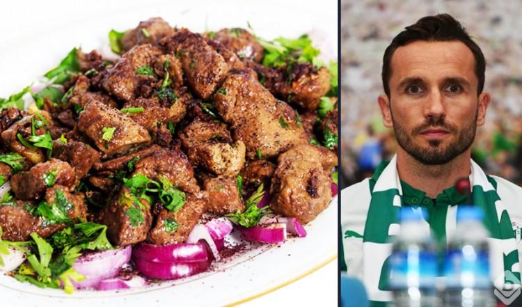 <p>Tomas Sivok - Arnavut ciğeri<br />
<br />
Bir dönem Beşiktaş'ta da forma giyen Çek futbolcu Tomas Sivok tam bir 'Arnavut ciğeri' hayranı.</p>