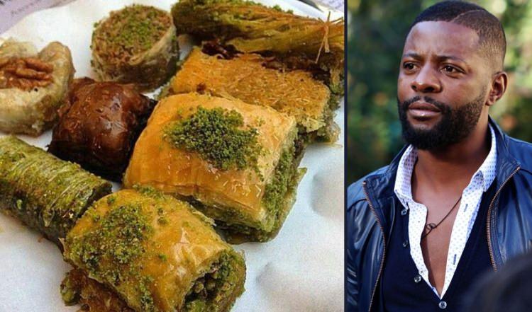 <p>Pascal Nouma - Türk tatlıları<br />
<br />
İçmizden biri olmayı başaran yabancı futbolculardan olan Pascal Nouma Türk mutfağındaki tatlıları görünce dayanamıyor.</p>
