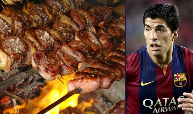 <p>Suarez - Barbekü<br />
<br />
Barcelona'nın Uruguaylı yıldızı barbekü yapmaya bayılıyor.</p>